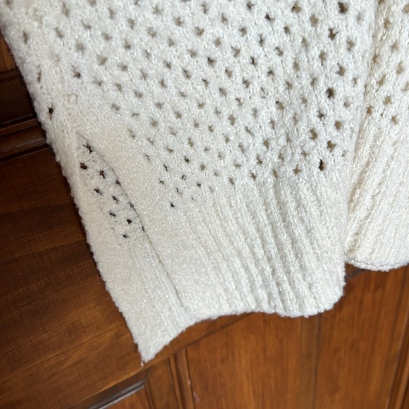 AERIE | Open Knit V Neck Sweater in Toasted Coconut | Large - Picture 5 of 8